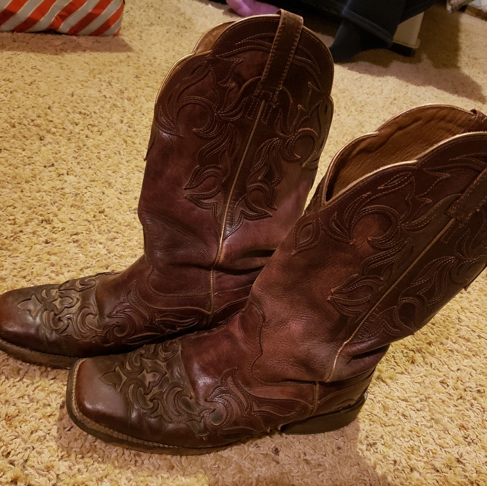 Womens Ariat Boots 10B